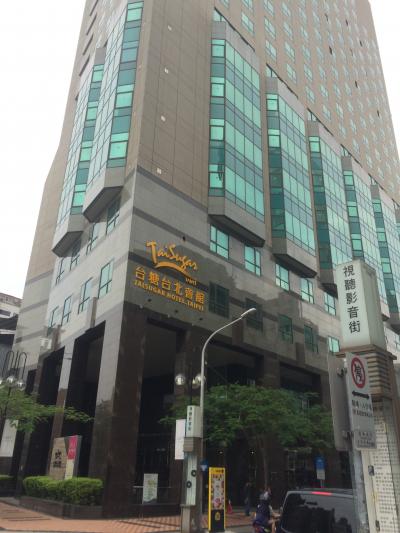 一見、オフィスビルのようにも見えます。