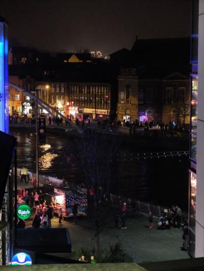 普通のツインでしたが、窓からはボイン川沿いが見えました。