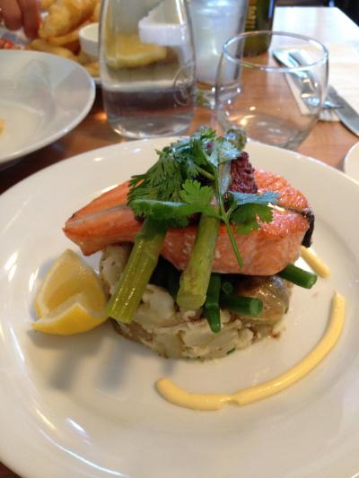 アカロアのカフェ　The Brasserie