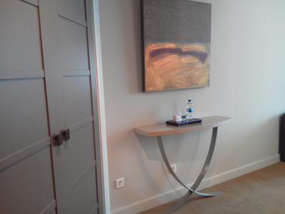 入り口クローゼット付近