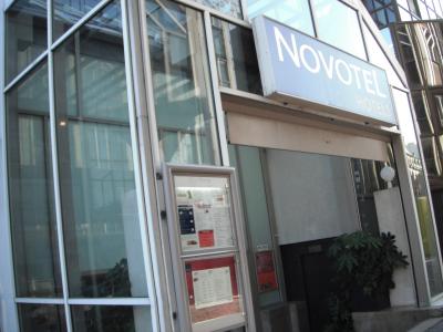 レアール側の入口