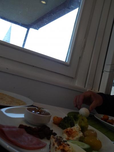 朝食のチーズは必食のおいしさです