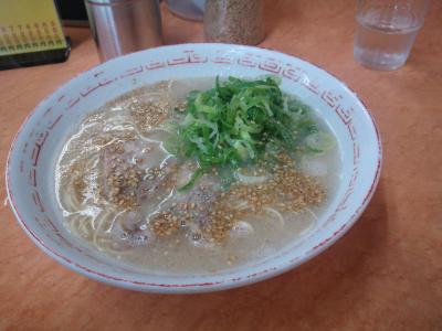 安い、旨い、正統派長浜ラーメン