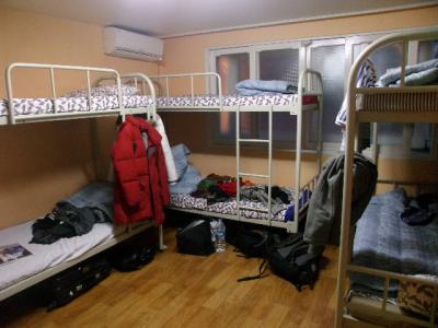 8人ドミトリー客室内の様子