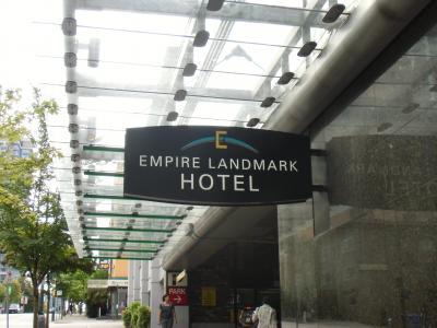 寝るには十分です。