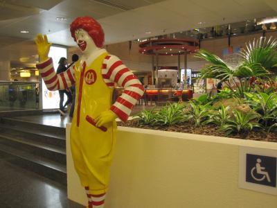 意外と人気、空港のマック