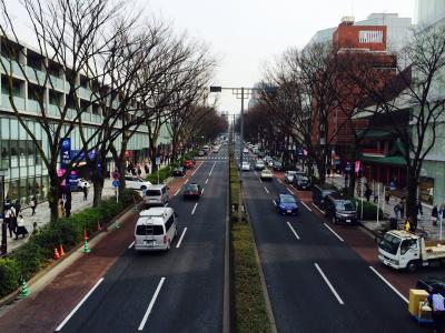 同潤会アパート跡地に建つ商業施設