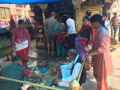 徒歩で行ってみました。