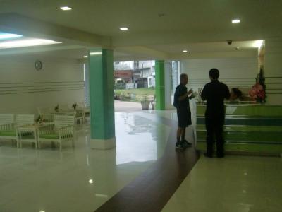 フロントデスク