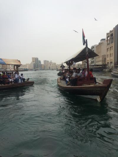 昔ながらのアブラ船