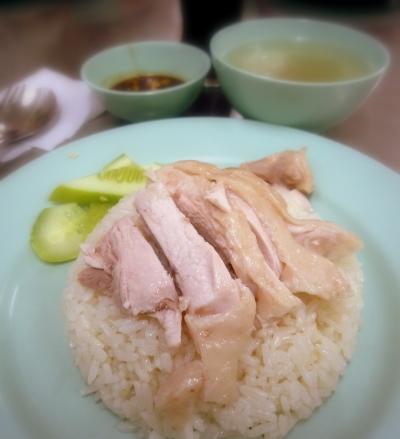 タクシーでは、「ピンク・カオマンガイ」で通じました。