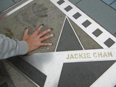 ブルースリーとジャッキーチェンは香港出身だったんだあ~