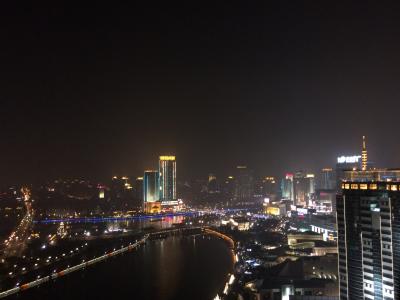 新しく、綺麗で優雅なホテル