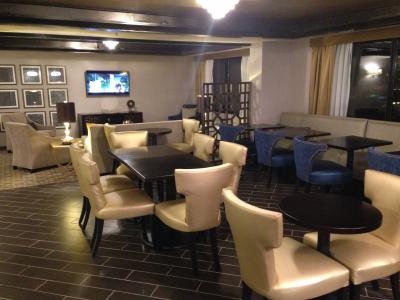 ラウンジ24時間使い放題