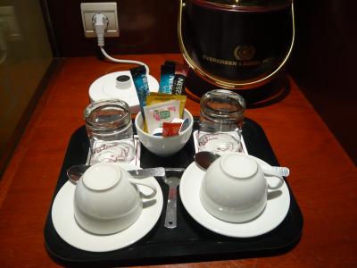 湯沸かしポットあり　コーヒー紅茶の補充　毎日ありました