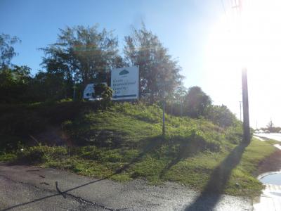 レンタカーでグアム的ゴルフに　（Guam International Country Club)