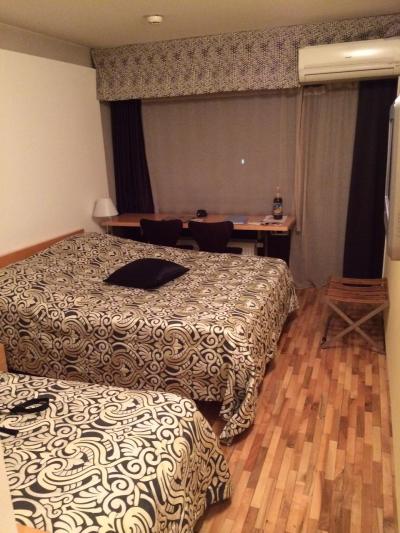 派手なベッドカバー！