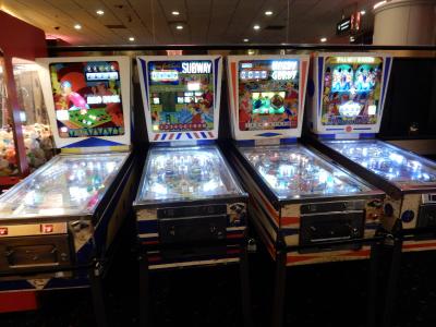 カジノ内のピンボールゲーム