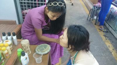 １人で行ったら迷いそう。同じ商品が違う店舗にもある・・・