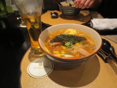 日本食レストラン欅。味噌ラーメンを食す。