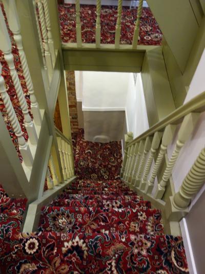 4Fから5Fはこの”階段”