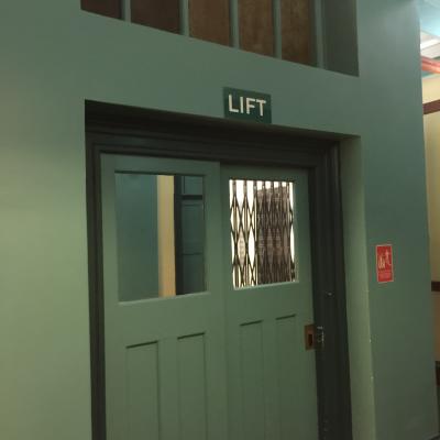 エレベーターです