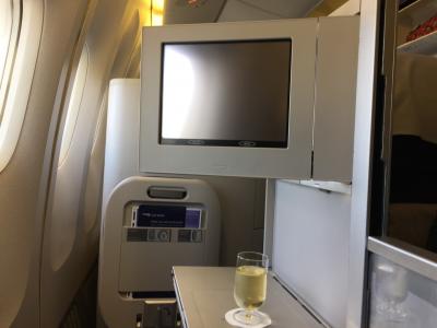 変わった座席のビジネスクラス