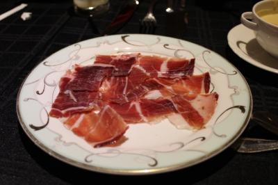 お手軽に　高級感味わえる　リゾートホテル