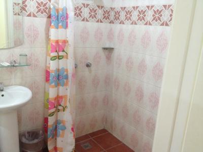 シャワーブース