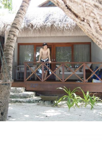 ビーチコテージのウッドデッキ