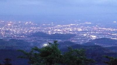 熊本市内と島原湾を一望出来る標高665mの金峰山 山頂の景色と夜景