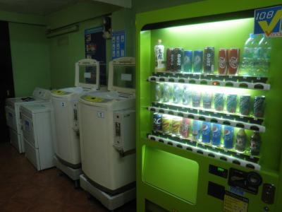 洗濯機と自動販売機