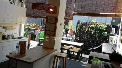 朝食やドリンクを頂く共有スペース