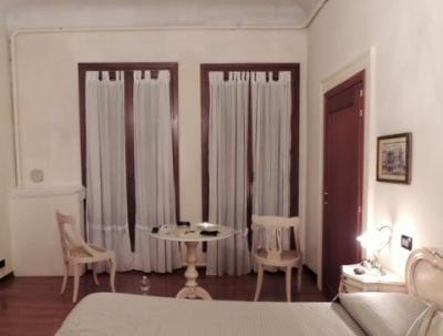 広い窓が付いている