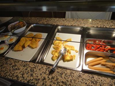 卵料理とウインナー。大体これで全部。