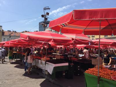 活気で満ち溢れた市場