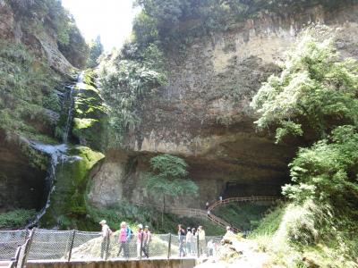 松瀧岩の景観は必見です