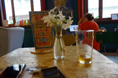 ウェルカムドリンクで一息ついてます。