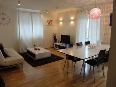 どのお部屋も、広〜く新しい設備。