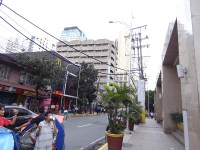 外観は、ビジネスホテルっぽいです。