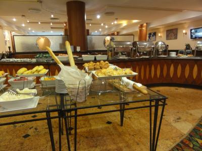 華麗さはありませんが、十分おいしい朝食です。