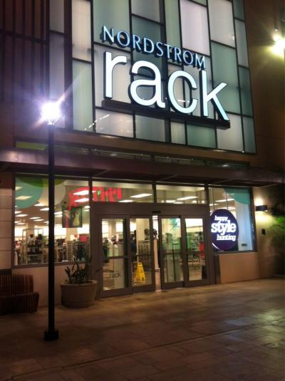 人気デパートのアウトレット