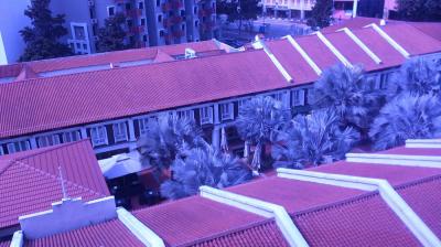 ホテルの展望エレベーター内から撮った施設一部。主にレストラン