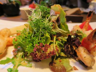 フルーティなドレッシングで美味しいサラダ