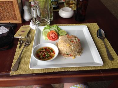 このカオパットは美味しかった。