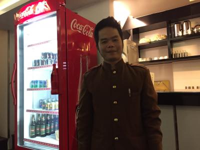 スタッフがいい感じ