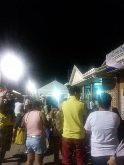 ダナオ港からカモテス島