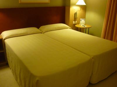 ベッドルームは別になっている