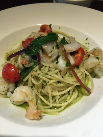 オシャレなレストランでランチ