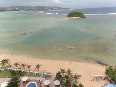 家族連れでプール三昧